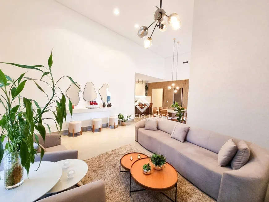 Foto 1 de Casa de Condomínio com 3 Quartos à venda, 213m² em Villa Branca, Jacareí