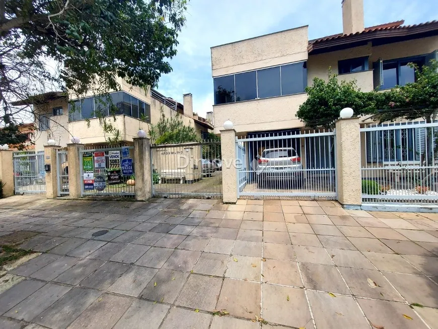 Foto 1 de Casa de Condomínio com 3 Quartos à venda, 196m² em Vila Assunção, Porto Alegre