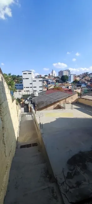 Foto 1 de Casa com 3 Quartos à venda, 100m² em Vila Amélia, São Paulo