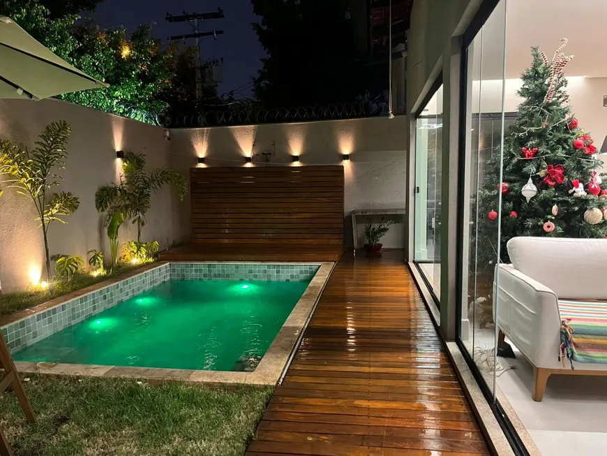 Foto 1 de Casa com 3 Quartos à venda, 214m² em Setor Bueno, Goiânia