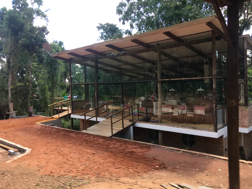 Foto 1 de Casa de Condomínio com 2 Quartos à venda, 180m² em Cachoeira, Ibiúna