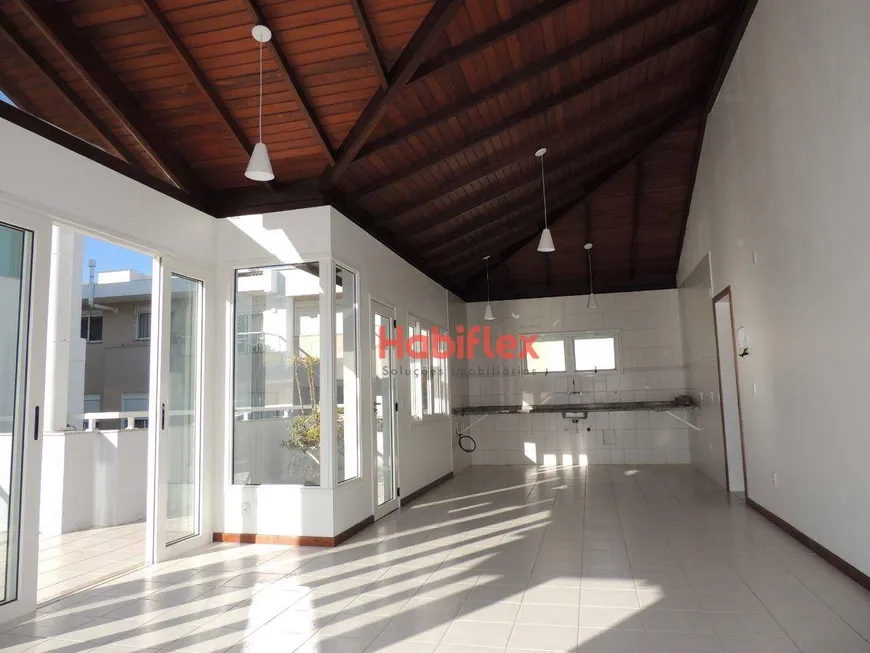 Foto 1 de Cobertura com 3 Quartos para alugar, 247m² em Campeche, Florianópolis