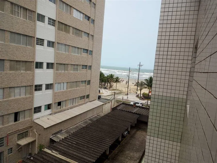 Foto 1 de Kitnet com 1 Quarto à venda, 27m² em Vila Tupi, Praia Grande