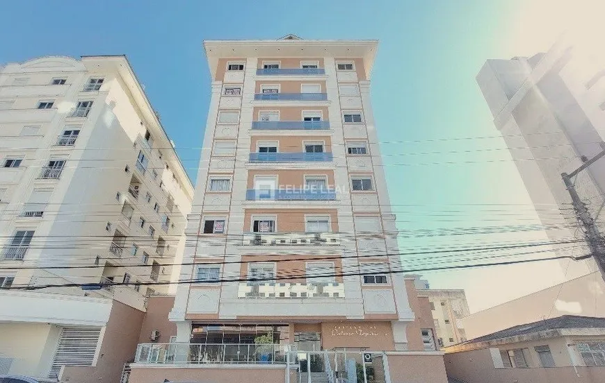 Foto 1 de Apartamento com 2 Quartos à venda, 61m² em Agronômica, Florianópolis