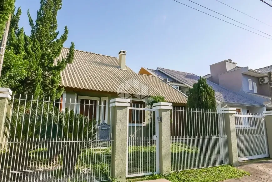 Foto 1 de Casa com 3 Quartos à venda, 155m² em Hípica, Porto Alegre