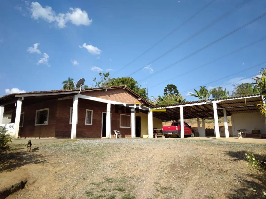 Foto 1 de Fazenda/Sítio com 4 Quartos à venda, 300m² em Godinhos, Piedade