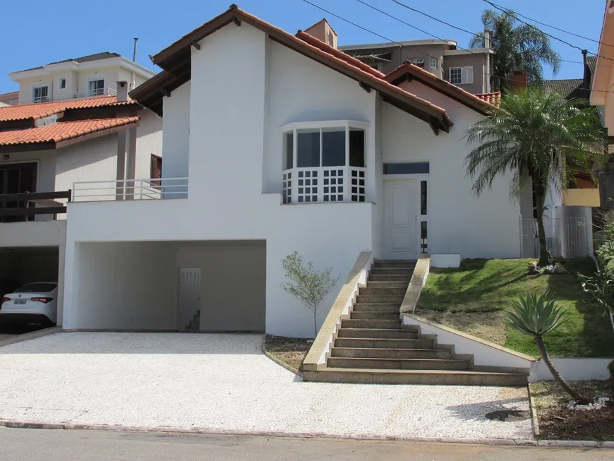 Foto 1 de Casa de Condomínio com 3 Quartos à venda, 330m² em Alphaville, Santana de Parnaíba