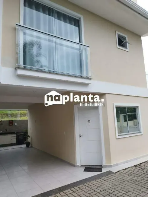 Foto 1 de Sobrado com 3 Quartos à venda, 88m² em Forquilhas, São José