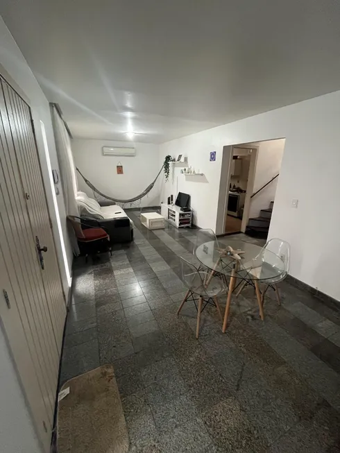 Foto 1 de Casa com 3 Quartos à venda, 150m² em Copacabana, Rio de Janeiro