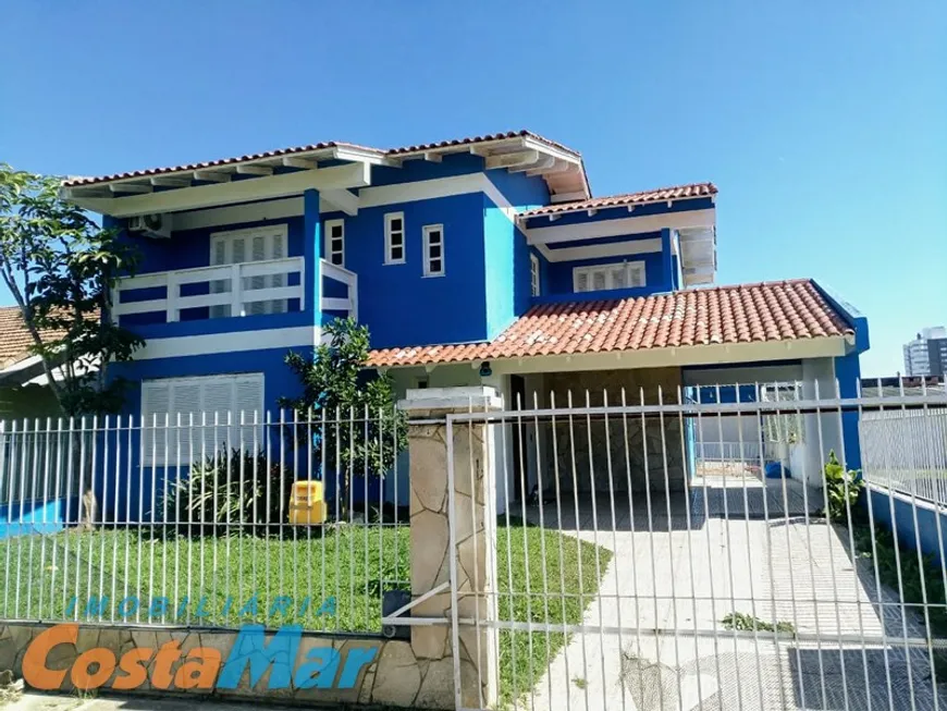 Foto 1 de Casa com 3 Quartos à venda, 240m² em Centro, Tramandaí