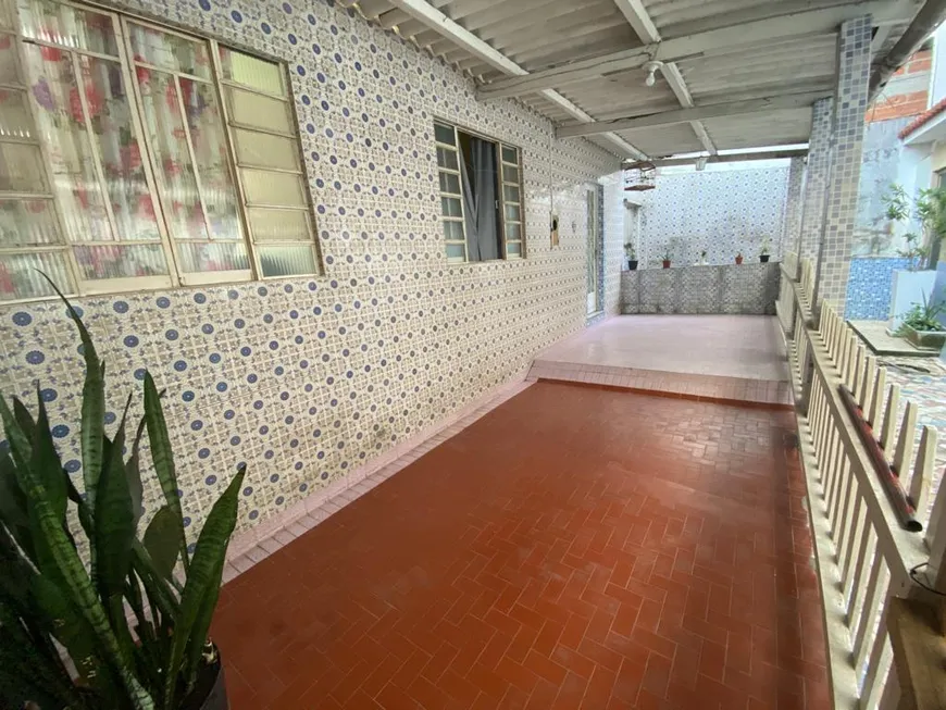 Foto 1 de Casa com 3 Quartos à venda, 182m² em Santo Elias, Mesquita