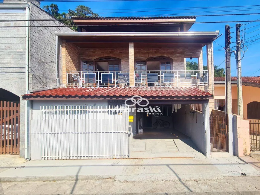 Foto 1 de Sobrado com 6 Quartos à venda, 279m² em Centro, Guaratuba