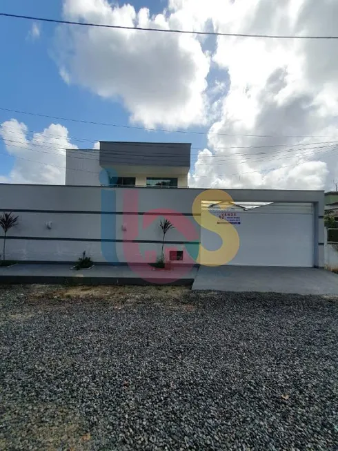 Foto 1 de Casa com 4 Quartos à venda, 210m² em Aritagua, Ilhéus