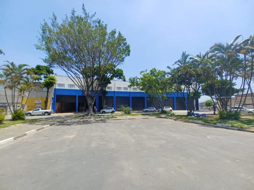 Foto 1 de Sala Comercial para alugar, 110m² em Vila São Carlos, Itaquaquecetuba