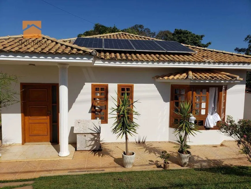 Foto 1 de Casa com 3 Quartos à venda, 176m² em Centro, Aracoiaba da Serra