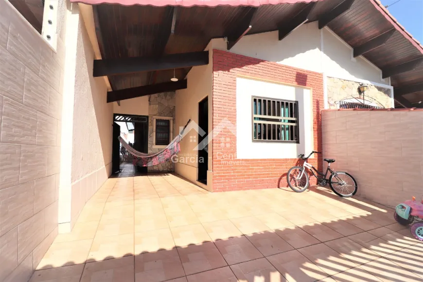 Foto 1 de Casa com 2 Quartos à venda, 120m² em Stella Maris, Peruíbe