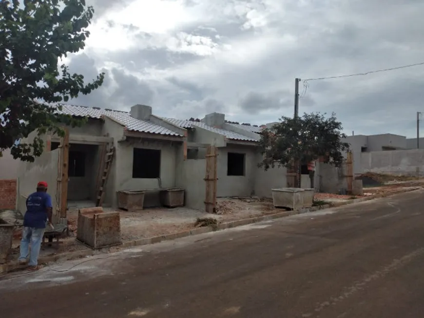 Foto 1 de Casa com 2 Quartos à venda, 45m² em Centro, Ponta Grossa