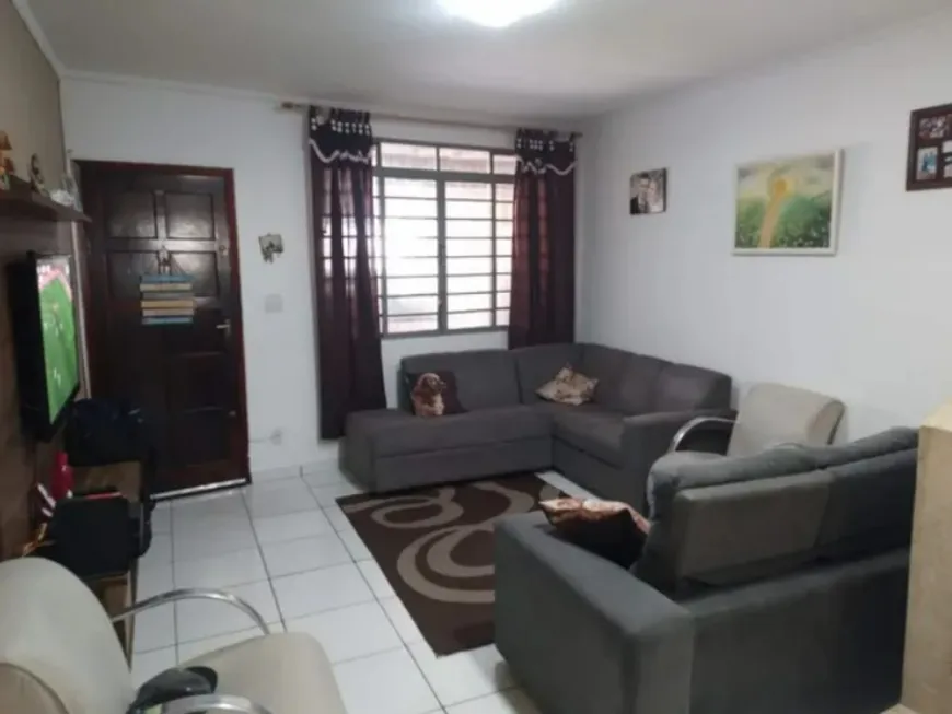 Foto 1 de Casa com 2 Quartos à venda, 100m² em Vila Hebe, São Paulo