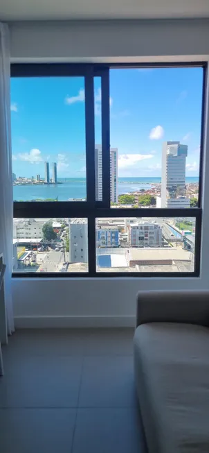 Foto 1 de Apartamento com 1 Quarto para alugar, 40m² em Pina, Recife