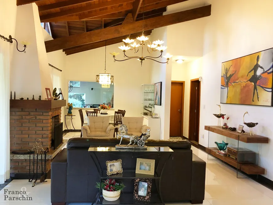Foto 1 de Casa com 3 Quartos à venda, 500m² em Centro, Taboão da Serra