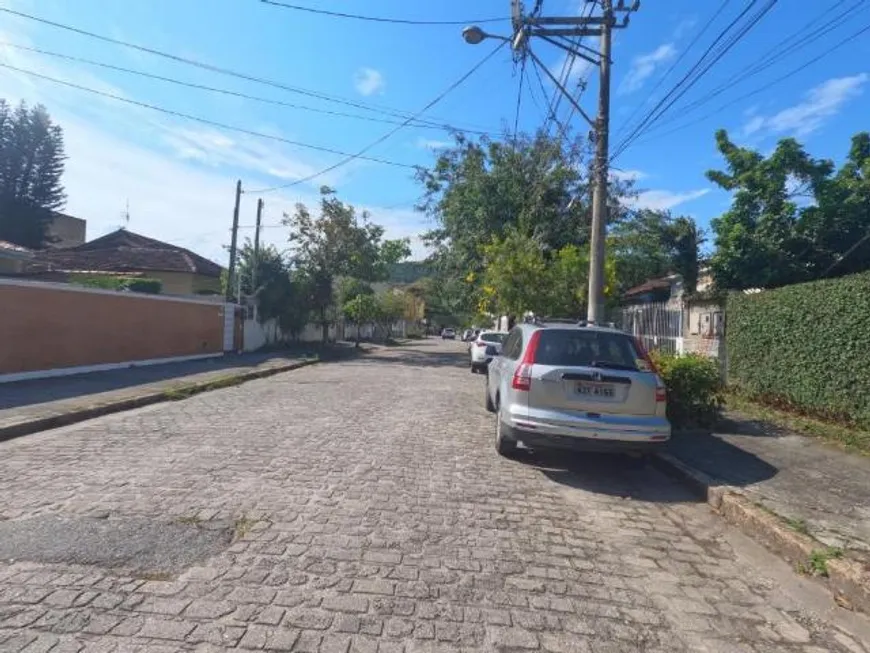 Foto 1 de Casa com 3 Quartos à venda, 360m² em São Francisco, Niterói