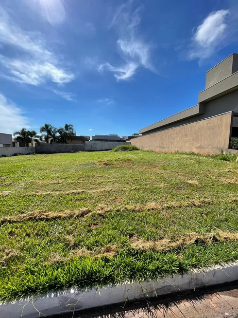 Foto 1 de Lote/Terreno à venda, 400m² em Loteamento Recanto do Lago, São José do Rio Preto