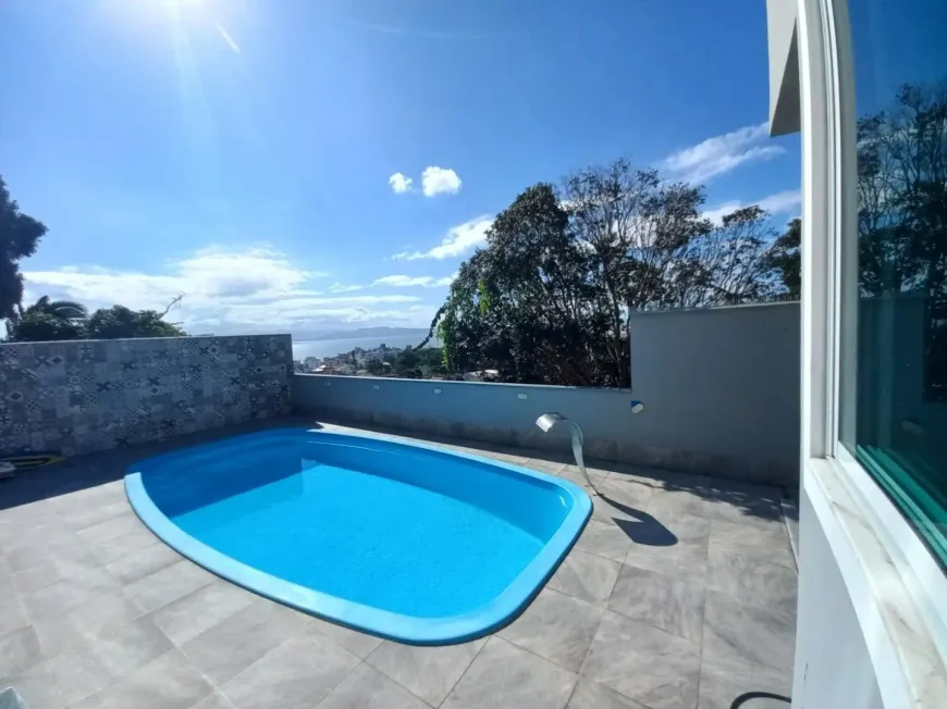 Foto 1 de Casa com 4 Quartos à venda, 600m² em Centro, Florianópolis