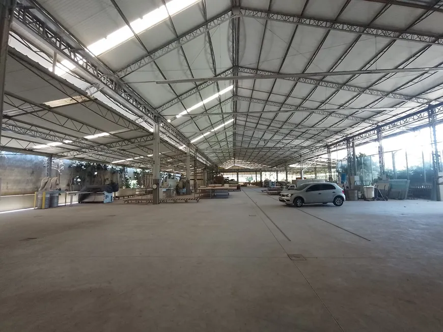 Foto 1 de Galpão/Depósito/Armazém para alugar, 8000m² em Taquara, Rio de Janeiro