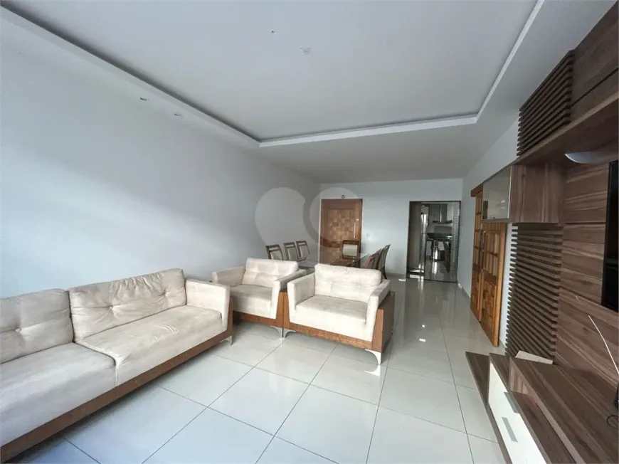 Foto 1 de Apartamento com 3 Quartos à venda, 180m² em Icaraí, Niterói