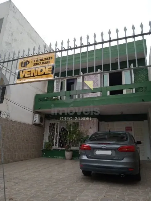 Foto 1 de Sobrado com 3 Quartos à venda, 217m² em Centro, Pelotas