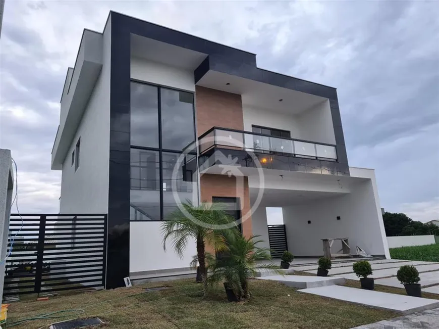 Foto 1 de Casa de Condomínio com 4 Quartos à venda, 378m² em Reserva do Pero, Cabo Frio