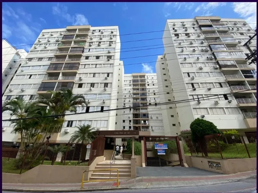 Foto 1 de Apartamento com 3 Quartos para alugar, 97m² em Centro, Florianópolis