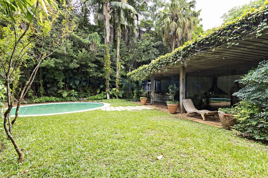 Foto 1 de Casa com 3 Quartos à venda, 452m² em Real Parque, São Paulo