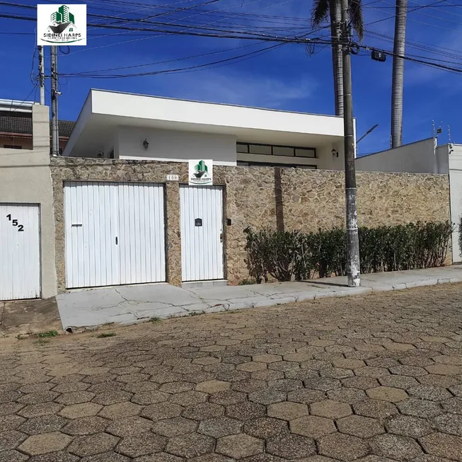 Foto 1 de Casa com 4 Quartos à venda, 189m² em Jardim Santa Rita de Cassia, Bragança Paulista