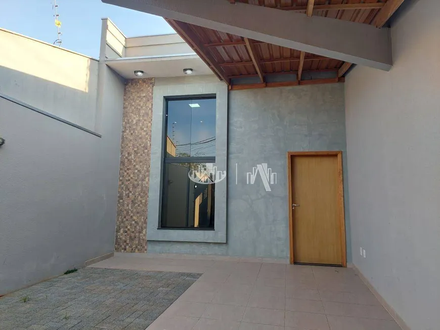 Foto 1 de Casa com 3 Quartos à venda, 125m² em Loteamento Chamonix, Londrina