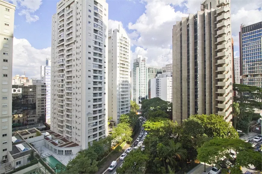 Foto 1 de com 1 Quarto à venda, 120m² em Jardim América, São Paulo