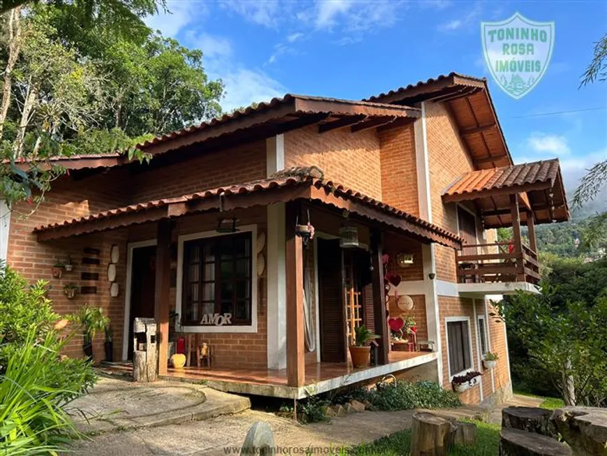 Foto 1 de Casa com 4 Quartos à venda, 220m² em Monte Verde, Camanducaia