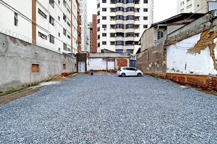 Foto 1 de Lote/Terreno à venda, 438m² em Setor Nova Suiça, Goiânia