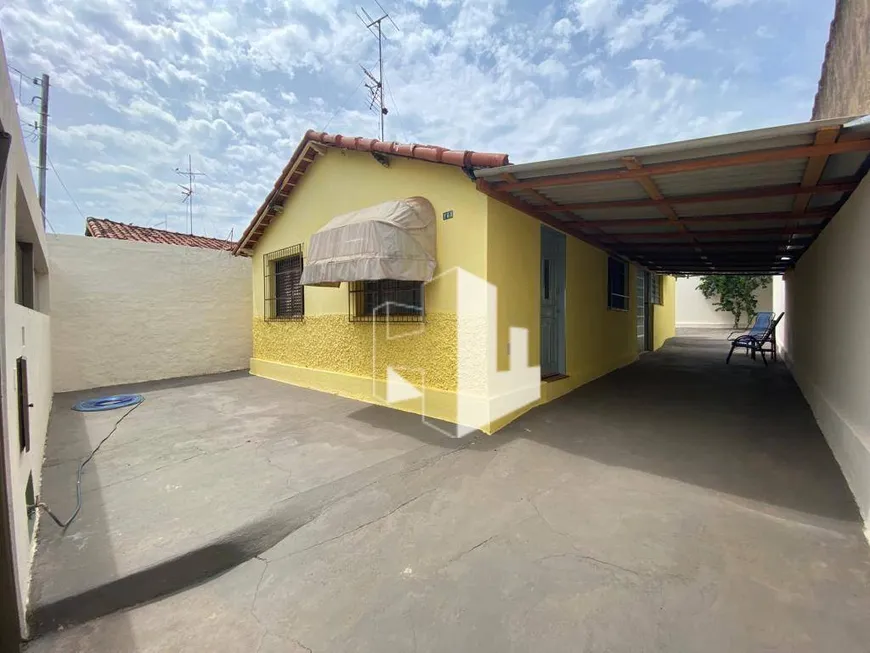 Foto 1 de Casa com 3 Quartos à venda, 70m² em Vila Alves de Almeida, Jaú