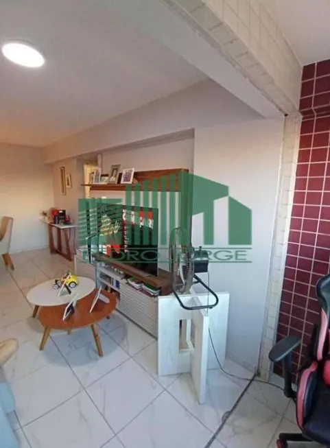 Foto 1 de Apartamento com 3 Quartos à venda, 78m² em Madalena, Recife