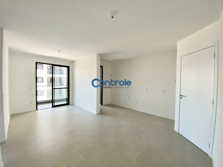 Foto 1 de Apartamento com 2 Quartos à venda, 65m² em Areias, São José