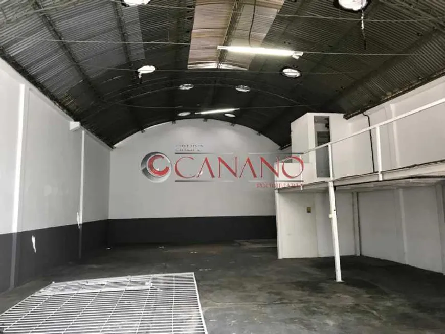 Foto 1 de Galpão/Depósito/Armazém à venda, 158m² em Riachuelo, Rio de Janeiro