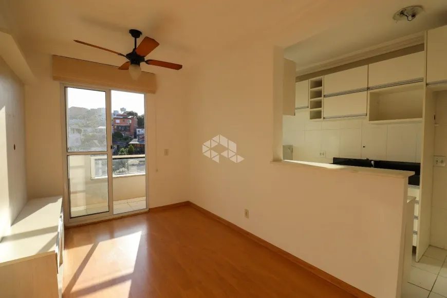 Foto 1 de Apartamento com 2 Quartos à venda, 60m² em Teresópolis, Porto Alegre