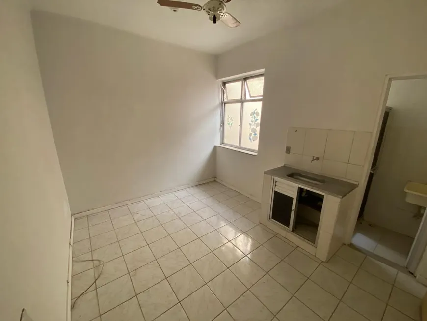 Foto 1 de Apartamento com 1 Quarto para alugar, 25m² em Centro, Niterói