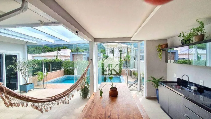 Foto 1 de Casa de Condomínio com 3 Quartos à venda, 166m² em Praia de Fora, Palhoça