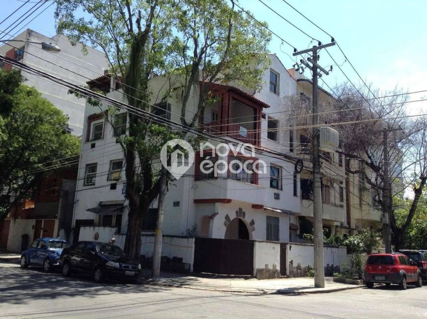 Casa na Rua Roquete Pinto, Urca em Rio de Janeiro, por R 3.000.000