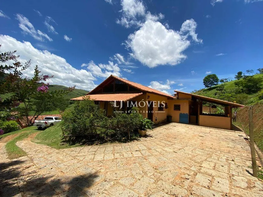 Foto 1 de Fazenda/Sítio com 4 Quartos à venda, 450m² em Secretário, Petrópolis
