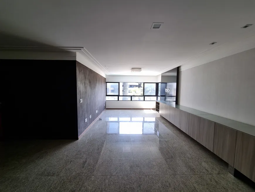 Foto 1 de Apartamento com 4 Quartos à venda, 160m² em Mangabeiras, Maceió