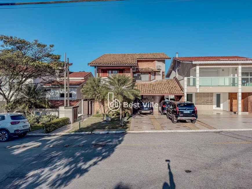 Foto 1 de Casa de Condomínio com 4 Quartos à venda, 300m² em Alphaville, Santana de Parnaíba