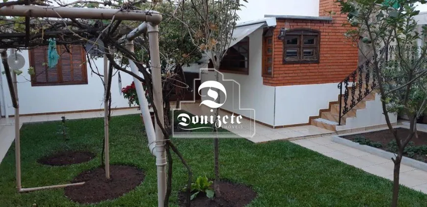 Foto 1 de Casa com 3 Quartos à venda, 471m² em Campestre, Santo André